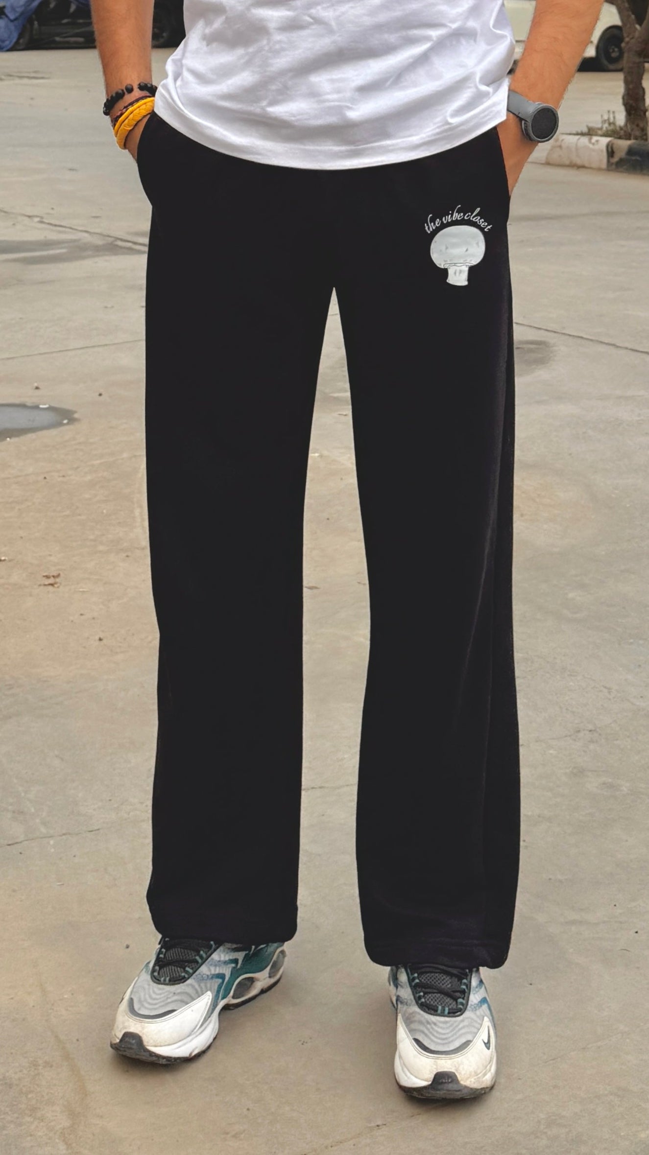 Midnight Black Straight-Fit Sweat Pant